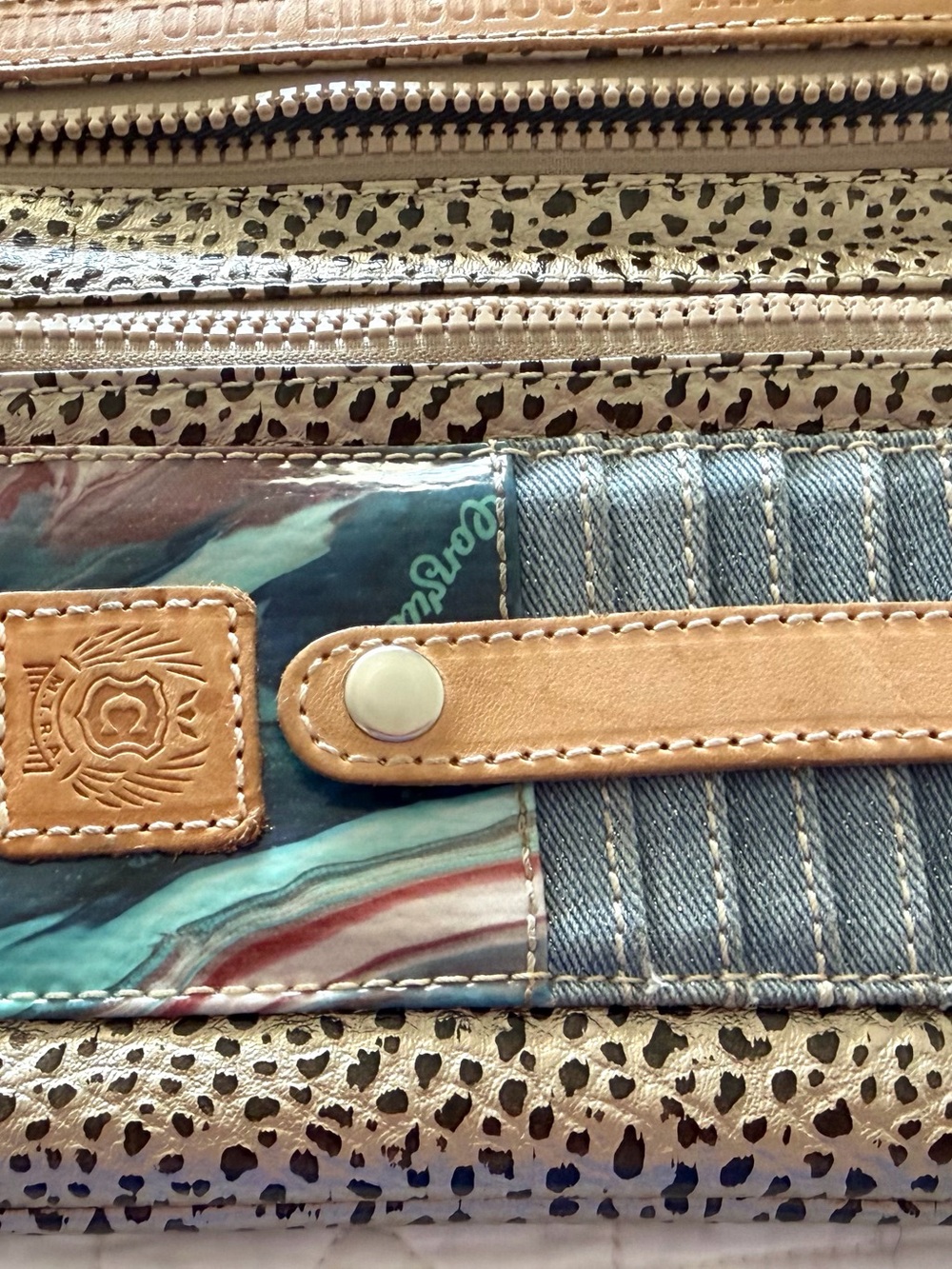 Consuela Wesley Uptown Pebbled Texture Leather Crossbody Wallet Magnetic Closure - Picture 12 of 15